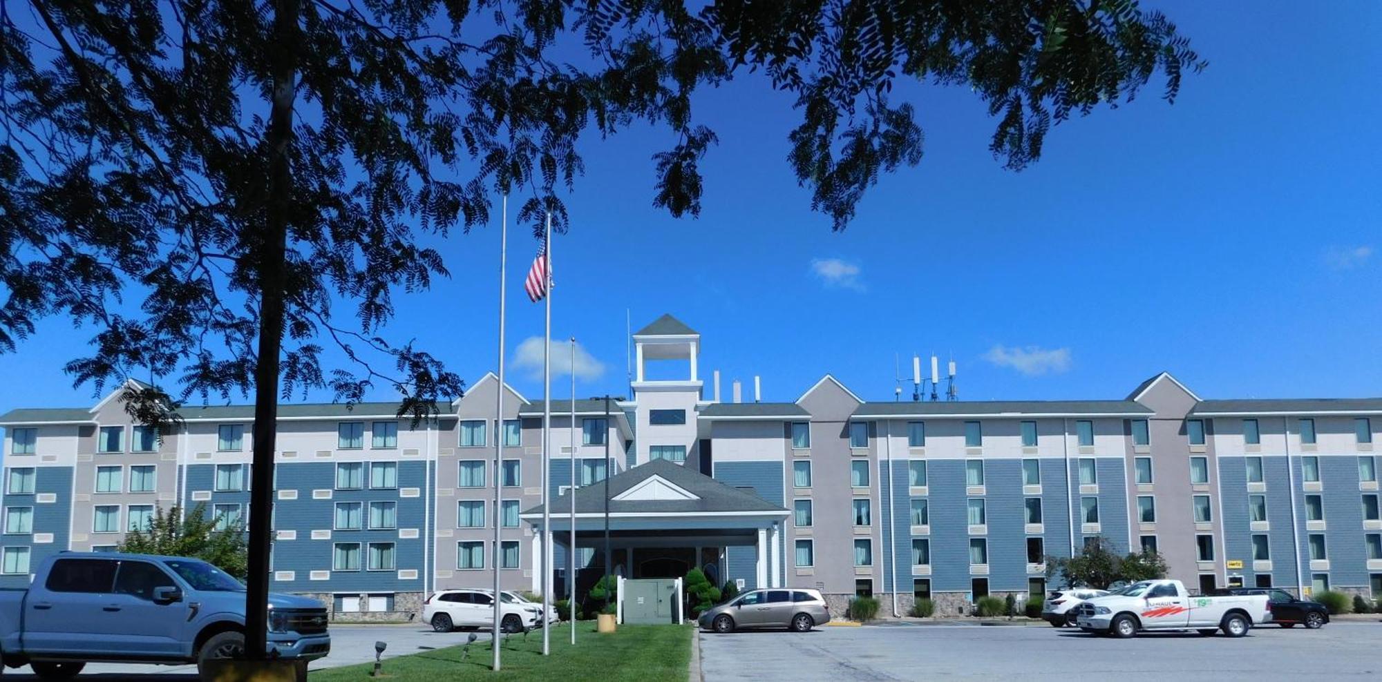 Comfort Inn & Suites Glen Mills - West Chester Exterior foto