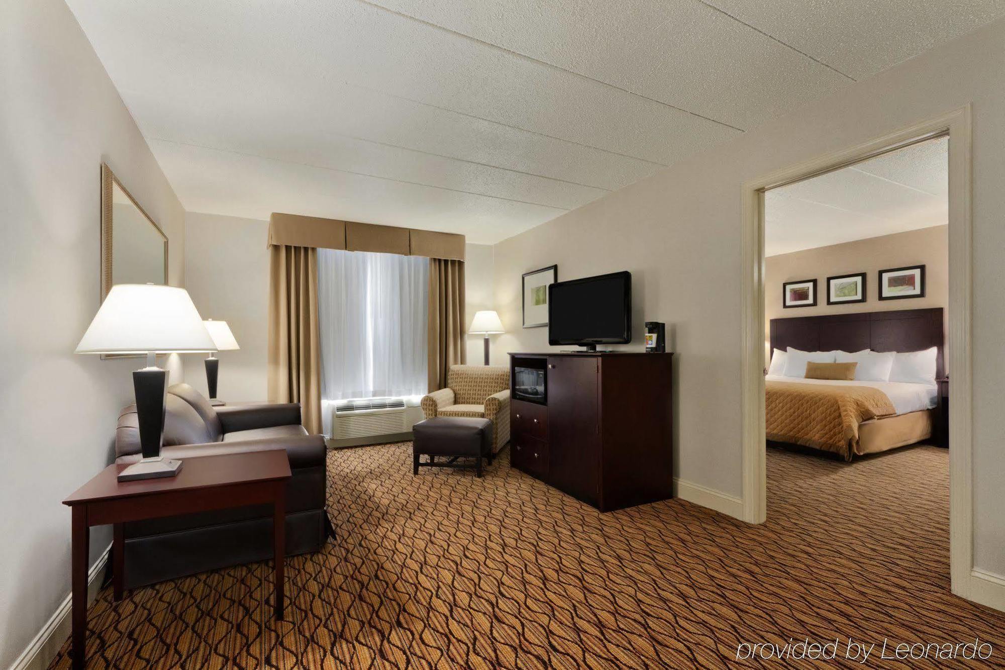 Comfort Inn & Suites Glen Mills - West Chester Exterior foto